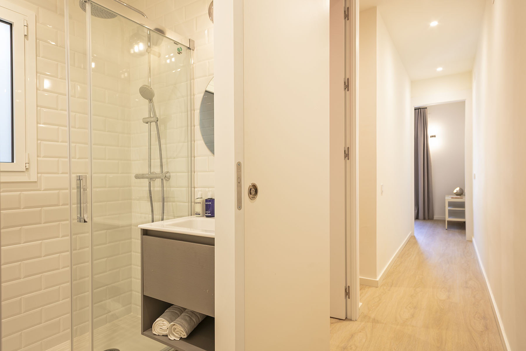 Baño Tamarit 1 hab 2