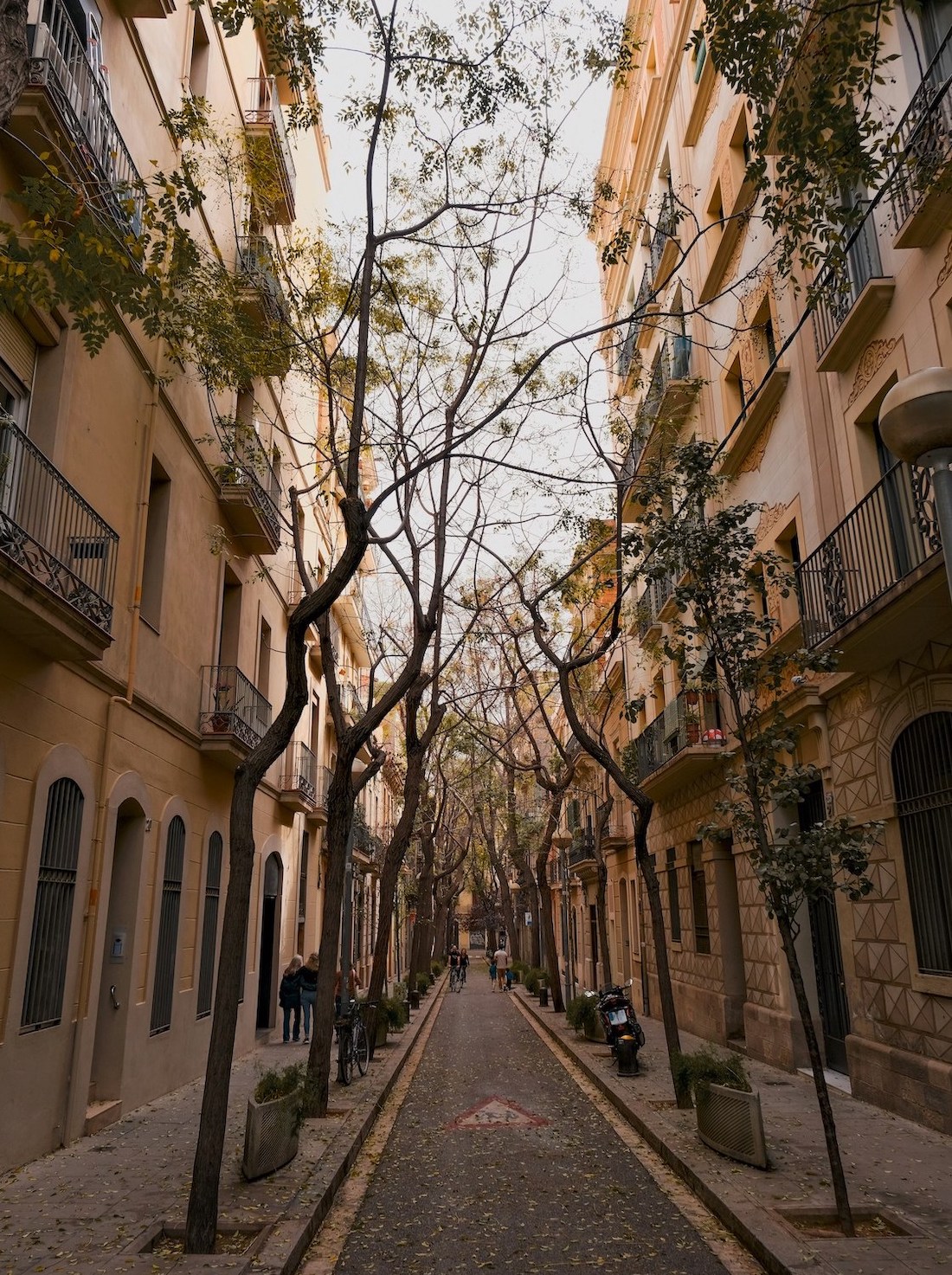 <p>Découvrez pourquoi octobre est le mois parfait pour visiter Barcelone : un climat doux, moins de foule, une lumière dorée et un charme local authentique.</p>
