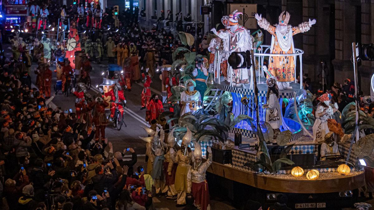 <p>La llegada de los Reyes Magos de Oriente la noche del 5 de enero, la más mágica del año, es una tradición muy arraigada en España, que marca la culminación de las fiestas navideñas.</p>
