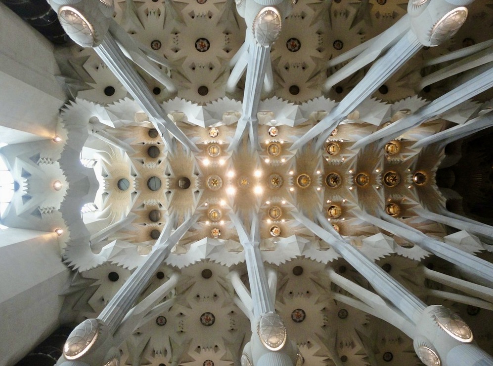 <p>La bendicion de la Torre de Jesucristo en la Sagrada Familia durante la visita del Papa Le&oacute;n XIV, exactamente 100 a&ntilde;os tras la muerte de Antonio Gaud&iacute; es uno de los eventos destacados de la visita de Su Santidad a Espa&ntilde;a y un d&iacute;a hist&oacute;rico para Barcelona</p>
